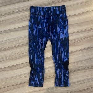 Lululemon tights size 4